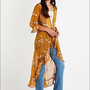 Charlotte Russe high-low kimono